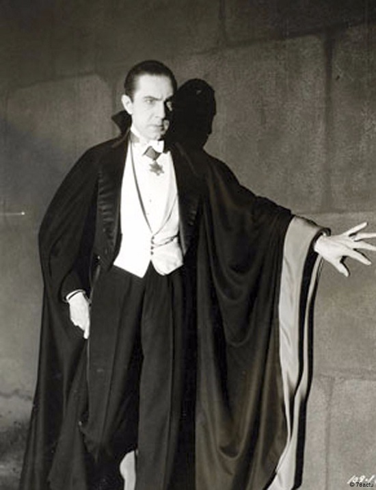 بازسازی فیلم کلاسیک ترسناک Dracula توسط کمپانی یونیورسال پیکچرز تأیید شد - ویجیاتو