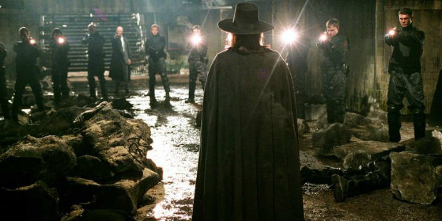 ۱۰ تفاوت بین کمیک و فیلم V for Vendetta - ویجیاتو