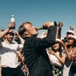 نقد Another Round – سیاه مستی به سبک وینتربرگ