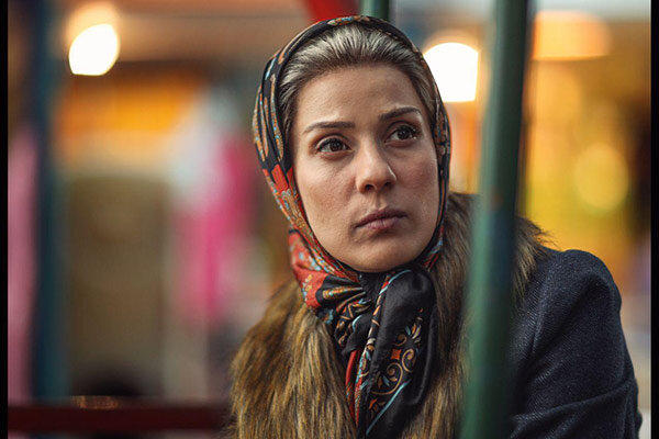 نقد فیلم روشن - نقطه‌ سیاه جدید سینمای ایران - ویجیاتو