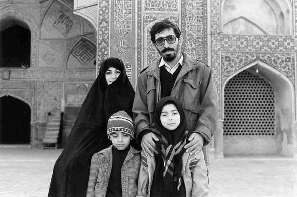بررسی سینمای ایران در سال ۱۳۶۱ - توقیفی‌ها - ویجیاتو