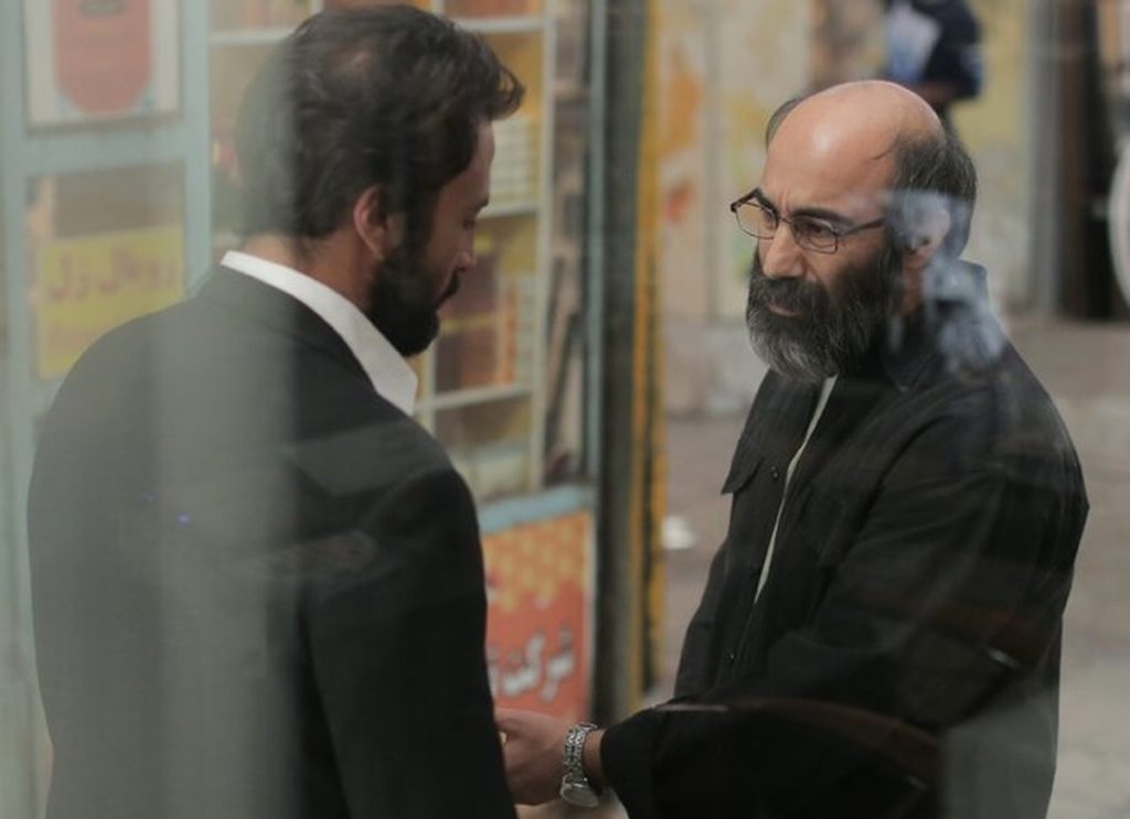 تحلیل فیلم قهرمان - روایتی تلخ و سیاه از جامعه ایران - ویجیاتو