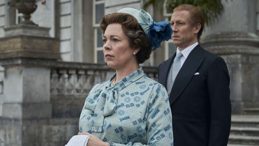 اولیویا کلمن در یکی از بهترین سریال های جهان درباره‌ی خانواده‌های سلطنتی با نام  The Crown ایفای نقش می‌کند.