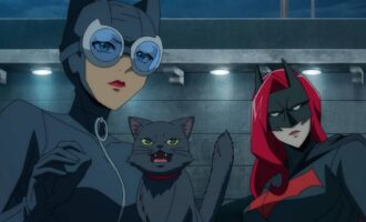 انیمه Catwoman: Hunted - Banner