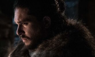 جان اسنو در بازی تاج و تخت