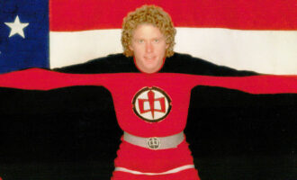 ابرقهرمان خجالت آور - Banner