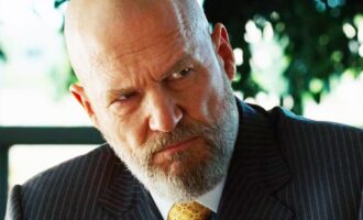 فیلم مرد آهنی
