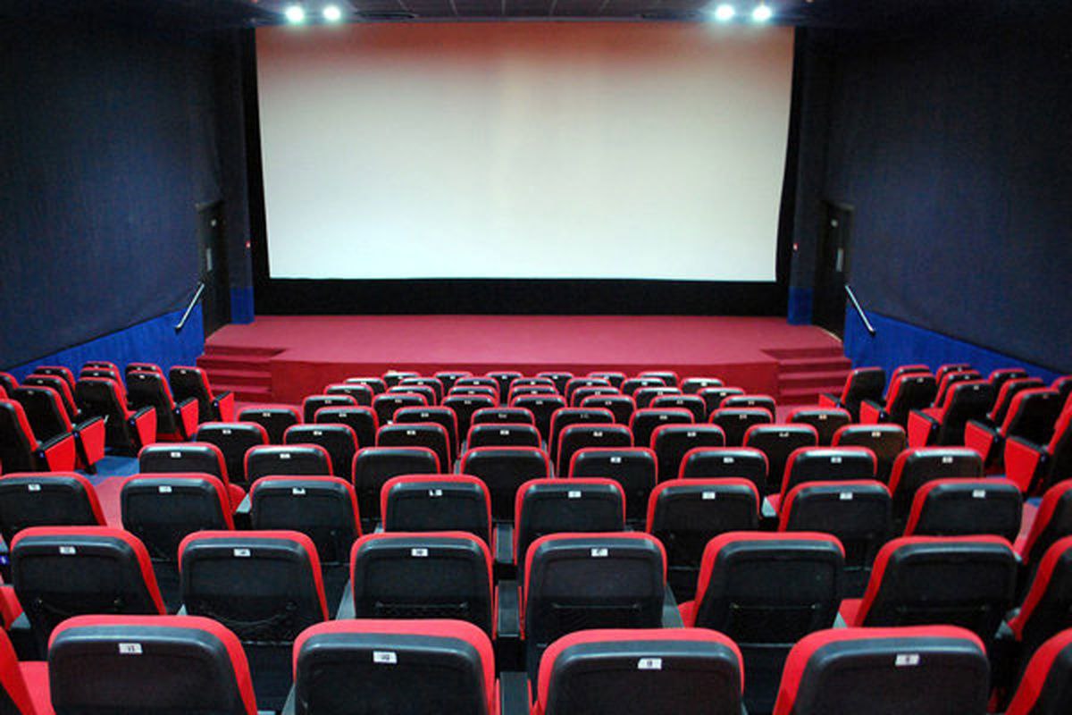 قیمت بلیت سینما برای خانواده‌های ۵ نفره نصف می‌شود