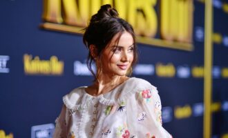 آنا د آرماس