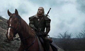 هنری کویل در نقش ویچر