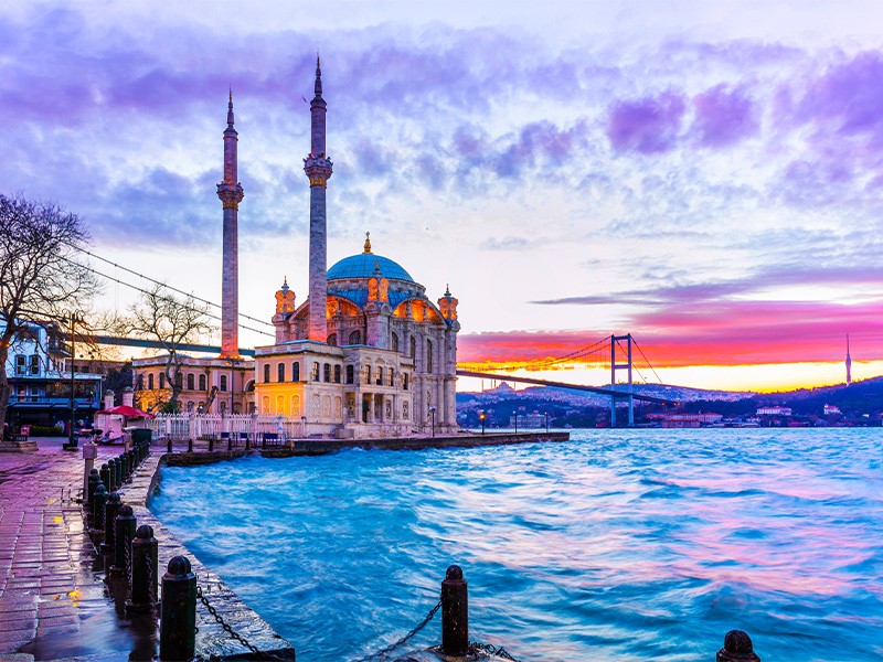 سفر سه روزه به استانبول چقدر هزینه دارد؟ - ویجیاتو