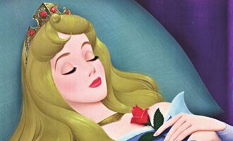 زیبای خفته - Banner