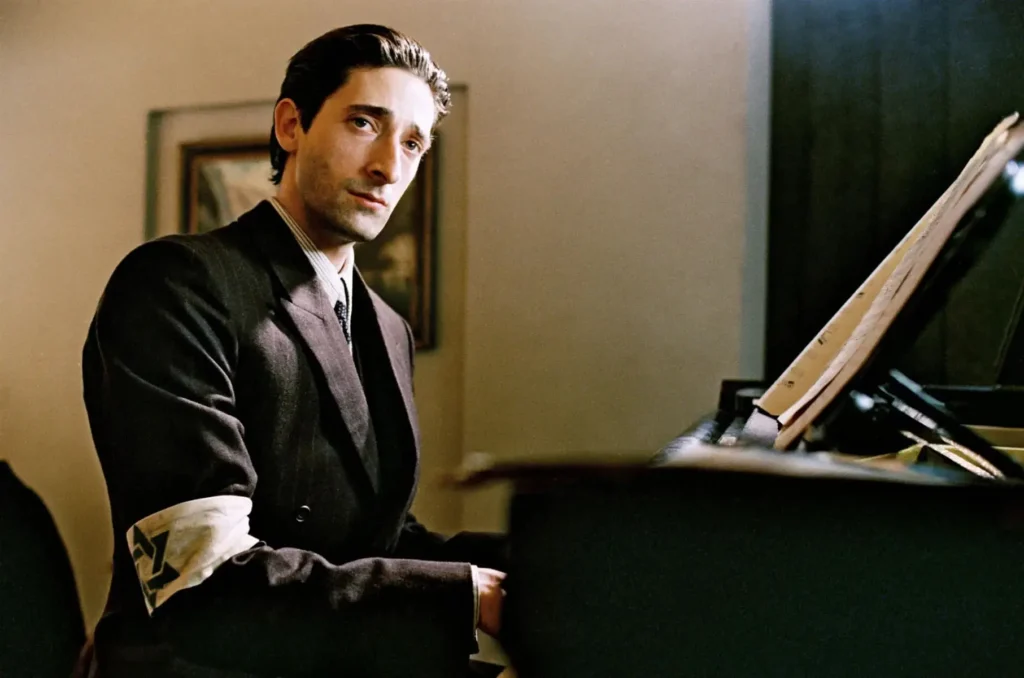 رومن پولانسکی با The Pianist بارقه‌ی امید در طی هولوکاست را نشان می‌دهد.
