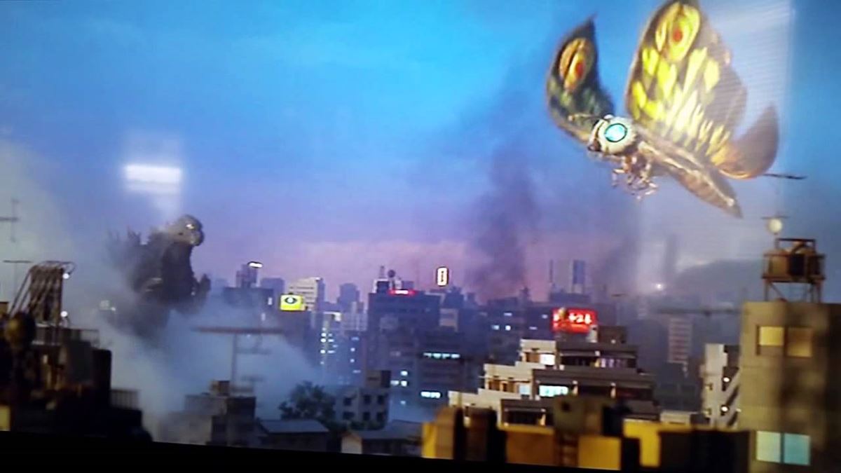نمایی از Godzilla: Tokyo S.O.S