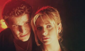 ۱۴ سریال که از آثار سینمایی مشابه خود بهتر هستند