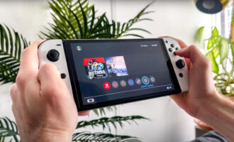 کنسول بازی دستی