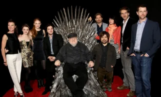 تکمیل The Winds of Winter - Banner