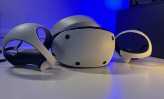 تصویر هدست واقعیت مجازی PlayStation VR2