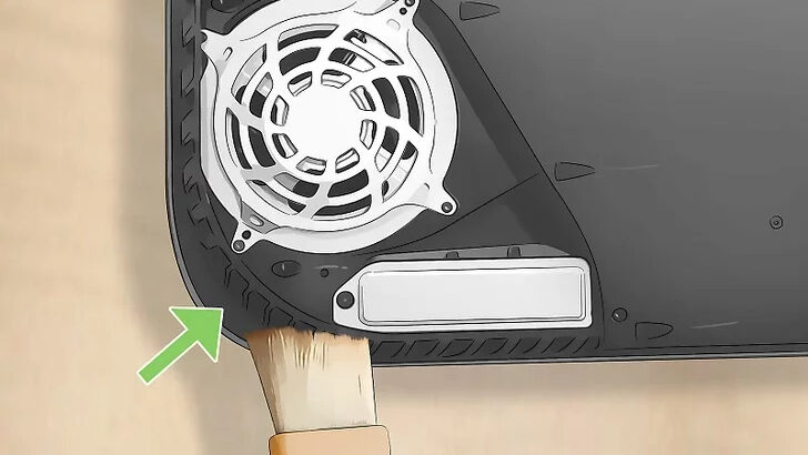 تصویر تمیز کردن دریچه‌های ورودی هوا در کنسول PS5