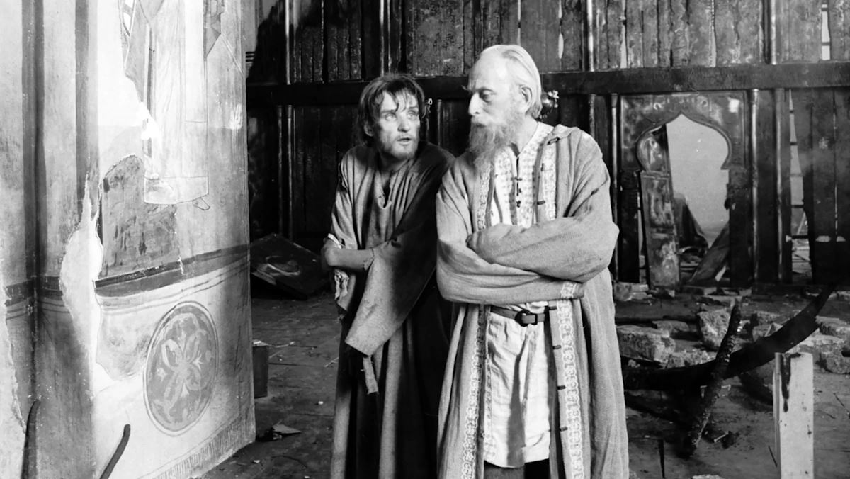 آناتولی سولونیتسین در فیلم قرون وسطایی Andrei Rublev