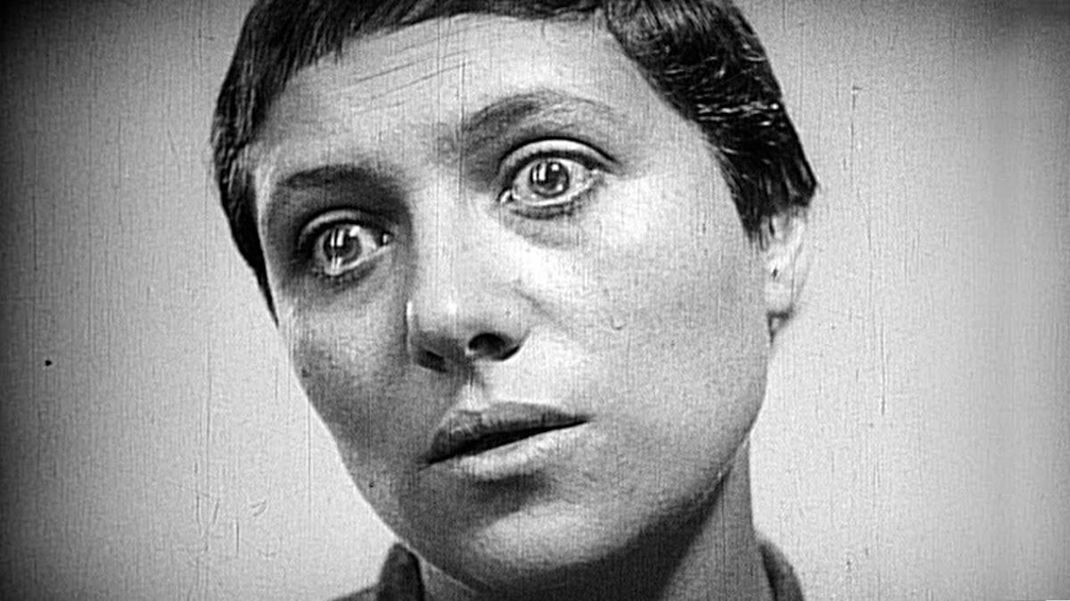 ماریا فالکونتی در فیلم قرون وسطایی The Passion of Joan of Arc