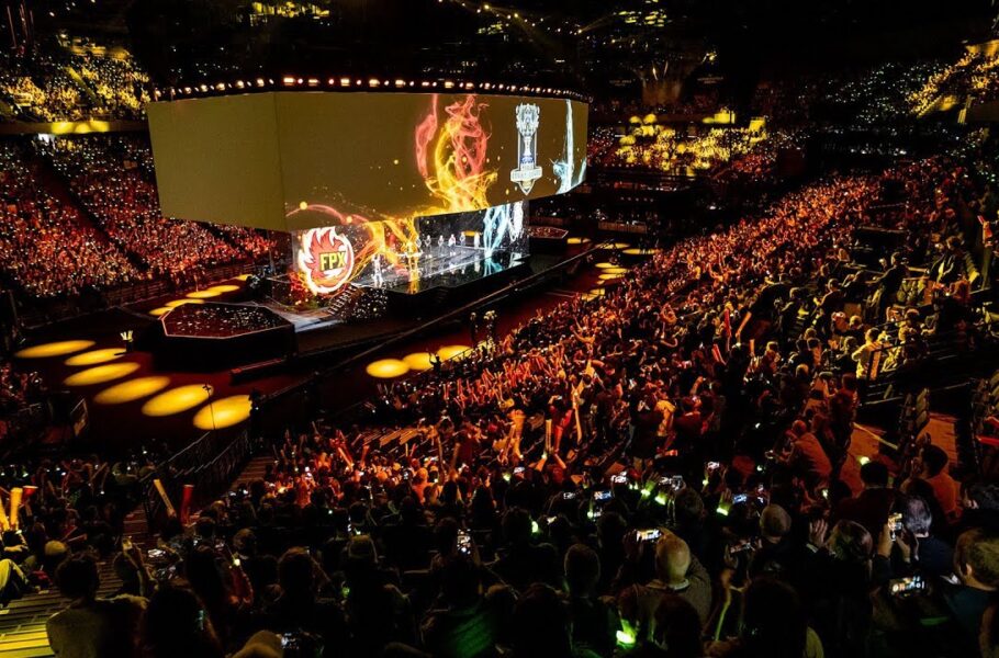 تعدادی از طرفداران لیگ آو لجندز مسابقات جهانی را بخاطر لینکین پارک از دست دادند