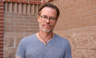 یک تهیهکننده برادران وارنر به گای پیرس اجازه بازی در فیلمهای کریستوفر نولان را نمیداد