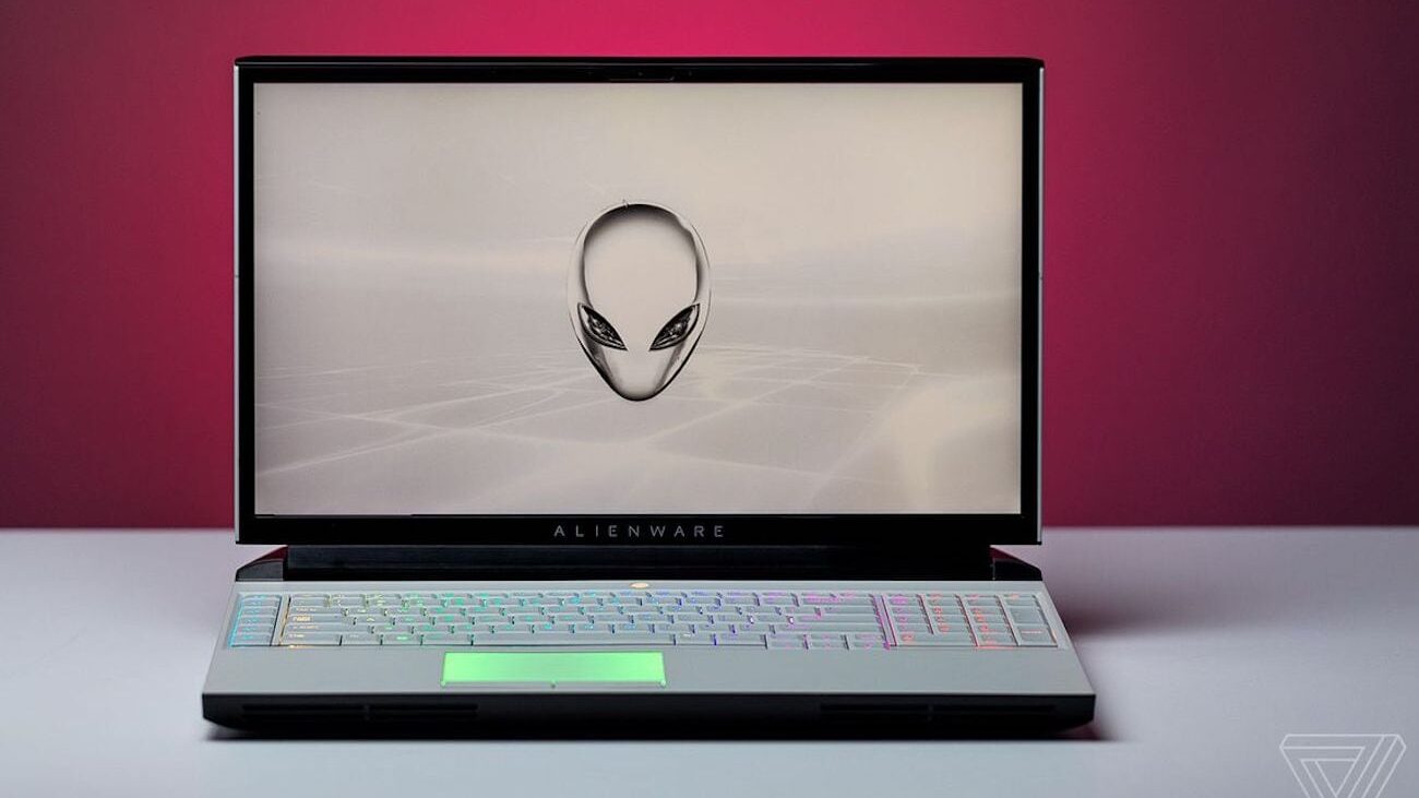 لپ تاپ Alienware Area-51m R2 | 10 تا از گرانترین لپ تاپ های گیمینگ جهان