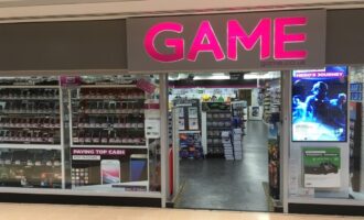 فروش بازی‌های فیزیکی در انگلستان در سال ۲۰۲۴ افت شدید داشته است