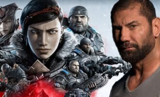 دیو باتیستا از طرفداران تقاضا دارد برای حضور او در فیلم Gears of War امضا جمع کنند