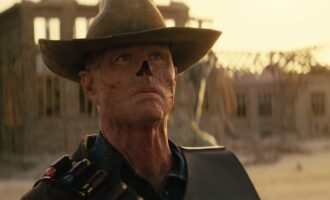 بازیگر سریال Fallout وعده داستانی بزرگ‌تر و بهتر را برای فصل دوم داد