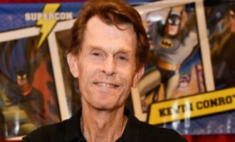 صداپیشه افسانهای بتمن در انیمه Devil May Cry حضور دارد