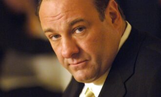 خالق سریال سوپرانوز در ابتدا موافق حضور جیمز گاندولفینی در نقش اصلی نبود