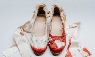 نقد فیلم The Ugly Stepsister - بدن و قیافم اونی میشه که تو میخوای