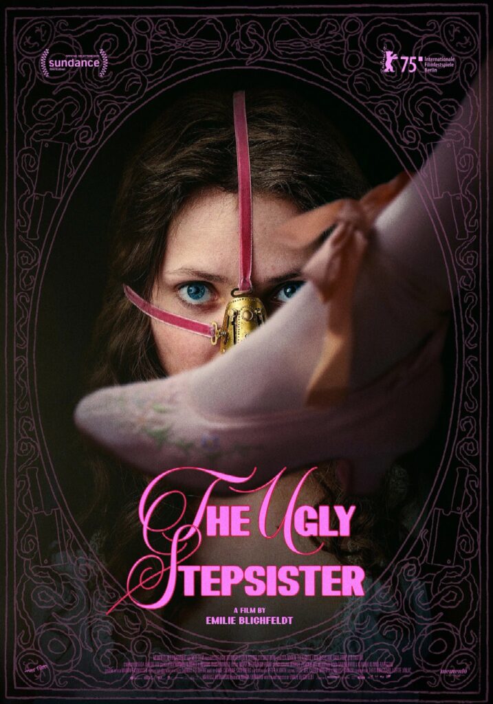 نقد فیلم The Ugly Stepsister - بدن و قیافم اونی میشه که تو میخوای