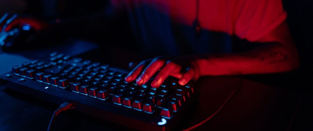 5 کیبورد گیمینگ مناسب استریمرها و تولیدکنندگان محتوا
