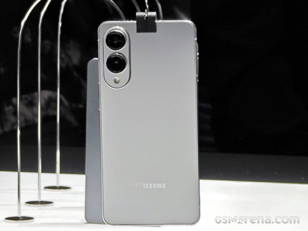 بررسی Galaxy S25 Edge | باریکترین گوشی گیمینگ سامسونگ