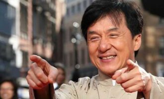 جکی چان ادعا دارد بدلکارهای کامپیوتر حس واقعیت را به مخاطب انتقال نمیدهند