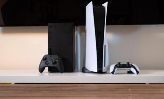 پلی استیشن ایکس باکس