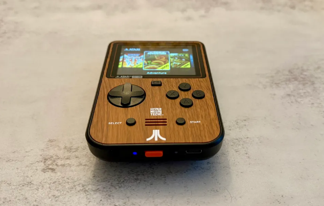 کنسول های HyperMegaTech Super Pocket
