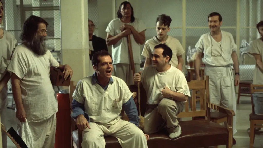 نقد فیلم دیوانه از قفس پرید