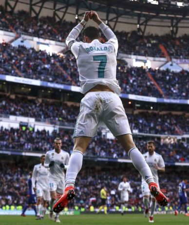 چطوری خوشحالی گل رونالدو در بازی FC 26 را انجام دهیم؟