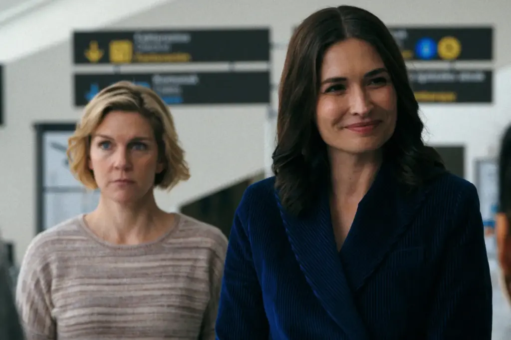 بررسی سریال Pluribus