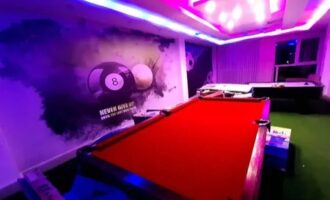 از گیم‌روم تا ویلای استخردار؛ چطور بهترین اقامتگاه را برای دورهمی‌های گیمینگ رزرو کنیم؟