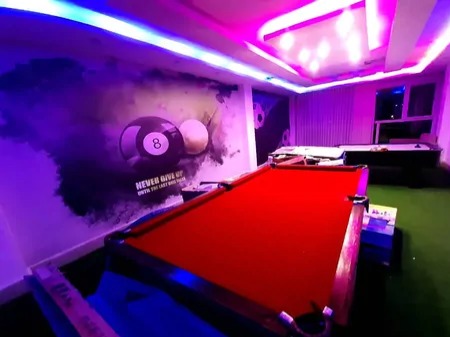 از گیم‌روم تا ویلای استخردار؛ چطور بهترین اقامتگاه را برای دورهمی‌های گیمینگ رزرو کنیم؟