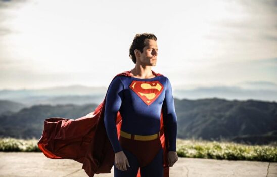 زک اسنایدر تصاویر تست لباس اصلی سوپرمن با بازی هنری کویل را منتشر کرد