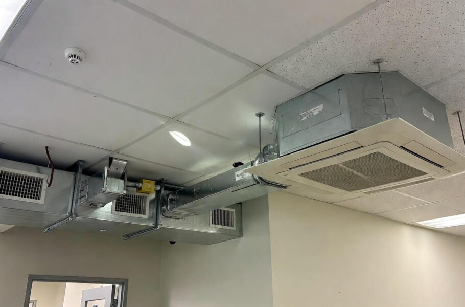 مقایسه گرمایش داکت اسپلیت با کویل آبگرم و فن کویل سقفی