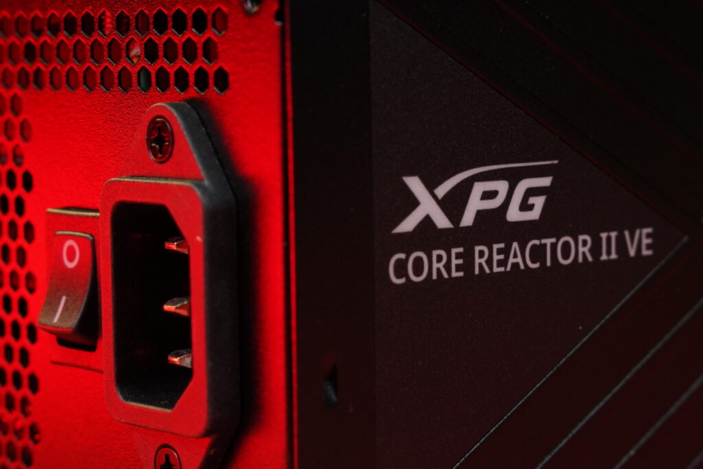 بررسی تخصصی پاور XPG CORE REACTOR II VE با توان 850 وات