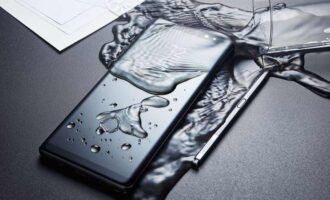 استاندارد IP گوشی چیست؟ تفاوت IP67 و IP68 و حقیقت گوشی‌های ضدآب