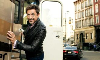 رابرت داونی جونیور - Banner